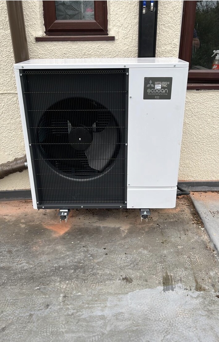 Mitsubishi Electric Ecodan heat pump installation